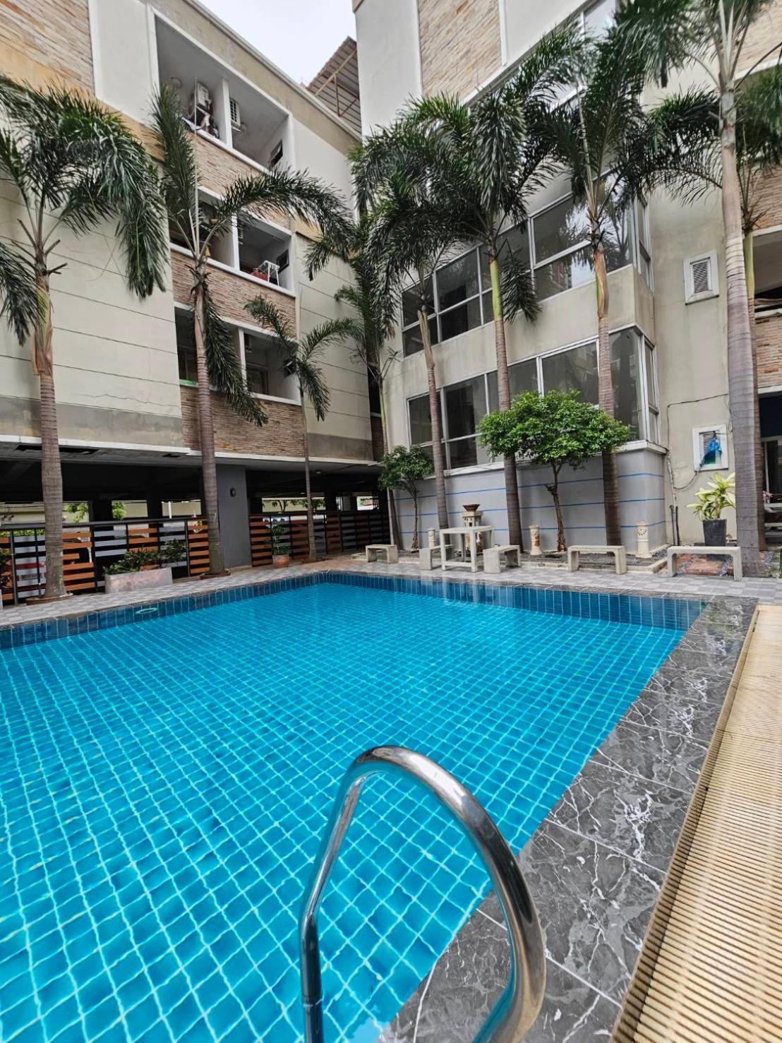 Diya Hotel Bangkok Exterior foto